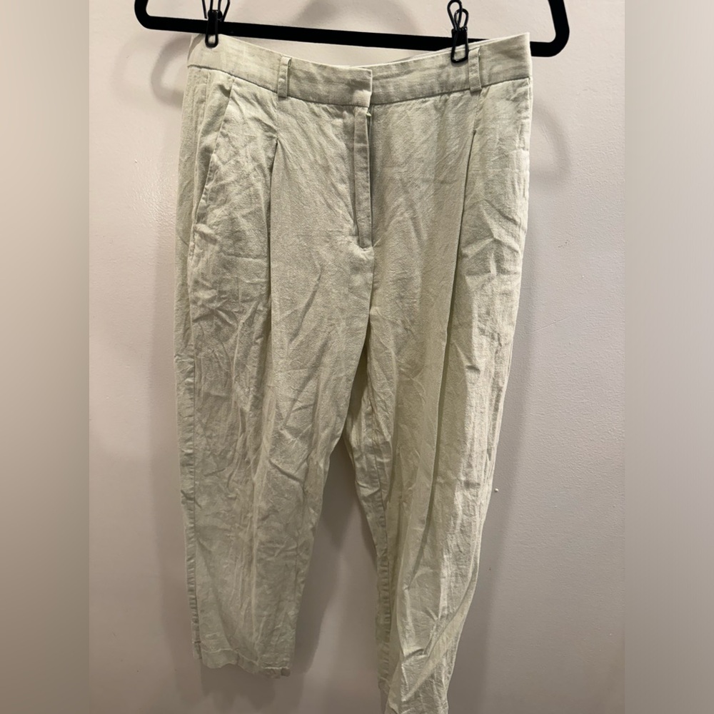 Verse light green pastel linen pleated pants